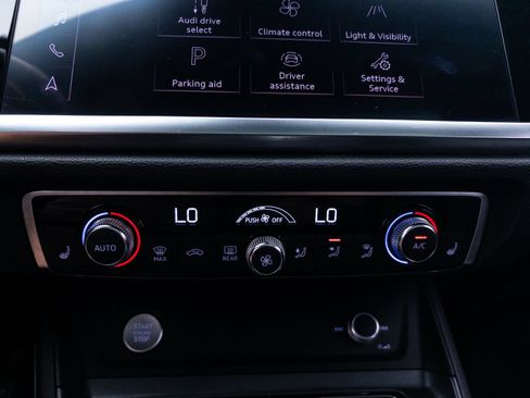 Used 2019 Audi Q3 2.0T Prestige w/ Prestige Package AWD/4WD image 29