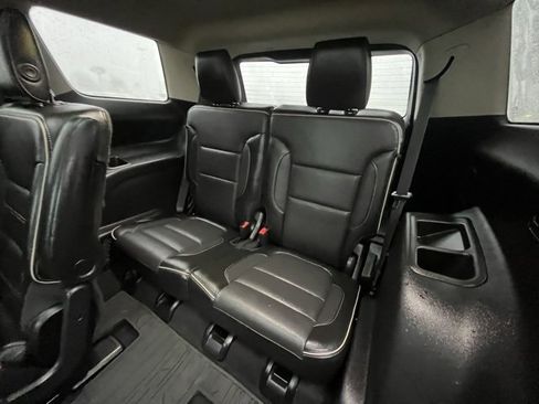 Used 2019 GMC Acadia Denali image 9