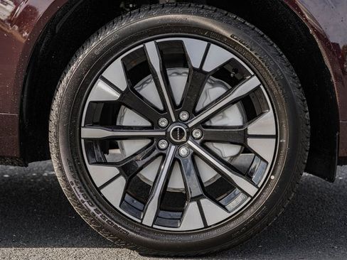 New 2026 Volvo XC60 B5 Ultra w/ Protection Package Premier image 17