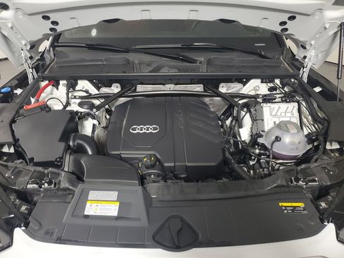 Certified 2025 Audi Q5 2.0T Premium Plus image 27