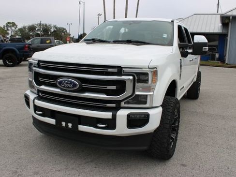 Used 2022 Ford F250 Platinum image 3