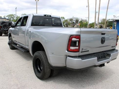 Used 2024 RAM 3500 Big Horn w/ Night Edition AWD/4WD image 8