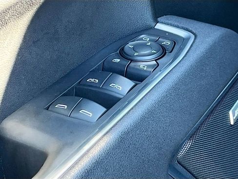 Used 2025 Chevrolet Silverado 1500 LTZ AWD/4WD image 18