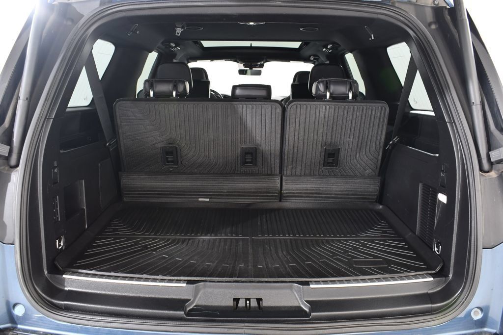 Used 2019 Lincoln Navigator L Reserve AWD/4WD image 22