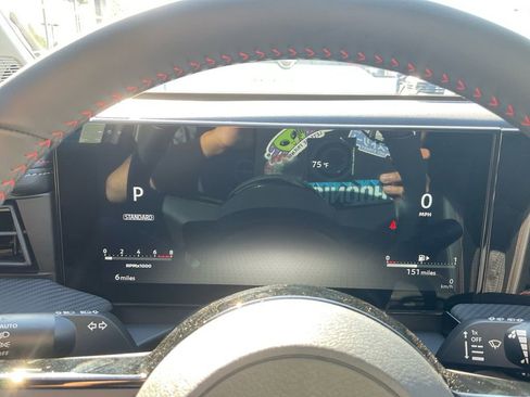 New 2026 Nissan Kicks SR image 19