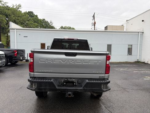 Used 2024 Chevrolet Silverado 2500 Custom w/ Custom Convenience Package AWD/4WD image 8