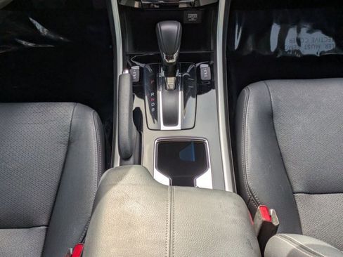 Used 2017 Honda Accord EX-L image 16