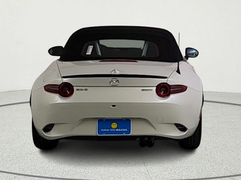 New 2026 MAZDA MX-5 Miata Club w/ Interior Package RWD image 6
