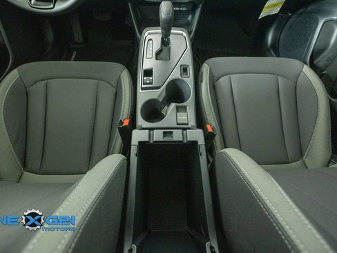 Used 2025 Subaru Crosstrek 2.5i Premium w/ Crosstrek Mirror Package AWD/4WD image 30