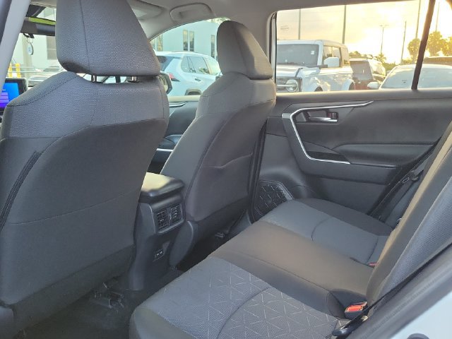 Used 2024 Toyota RAV4 XLE FWD image 7
