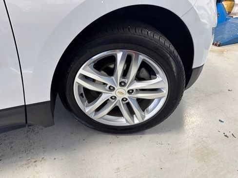 Used 2019 Chevrolet Equinox Premier w/ LPO, Cargo Package FWD image 46