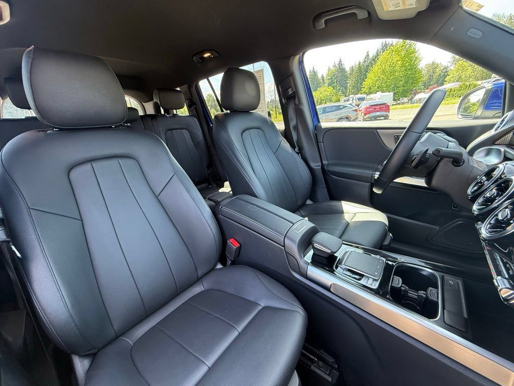 Used 2020 Mercedes-Benz GLB 250 4MATIC image 17