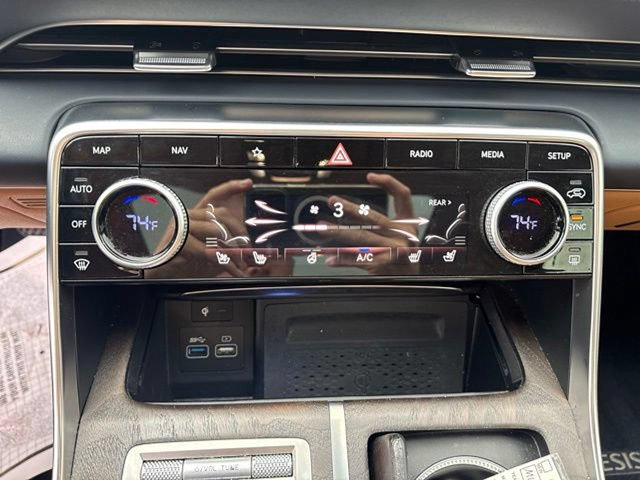 Used 2021 Genesis GV80 3.5T Advanced + AWD/4WD image 14