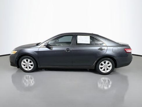 Used 2011 Toyota Camry LE w/ LE Extra-Value Pkg FWD image 9