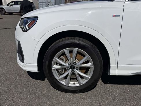 Used 2025 Audi Q3 2.0T Premium image 12