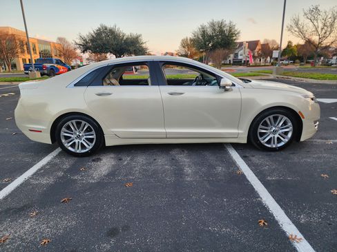 Used 2014 Lincoln MKZ Hybrid w/ Equipment Group 202A Reserve image 8