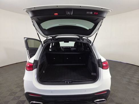 Used 2026 Mercedes-Benz GLC 300 4MATIC image 28