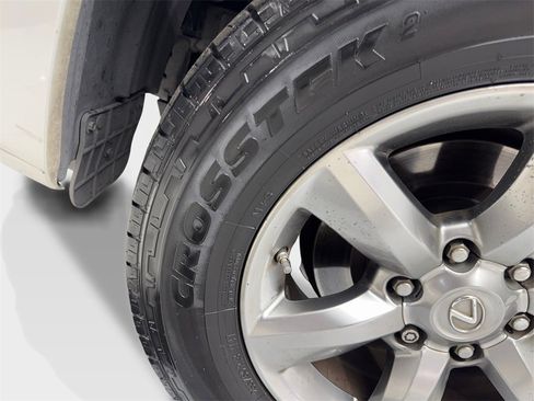 Used 2013 Lexus GX 460 Premium image 98