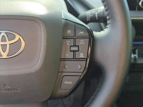 Certified 2025 Toyota Prius XLE FWD image 13