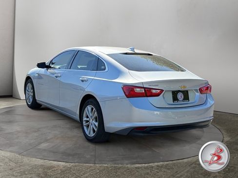 Used 2018 Chevrolet Malibu LT image 5