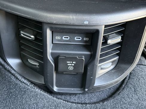 Used 2026 RAM 2500 Laramie AWD/4WD image 28
