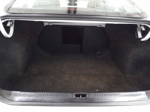 Used 2016 Chrysler 200 Limited w/ Convenience Group image 6