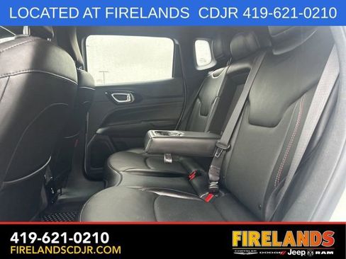 Used 2023 Jeep Compass Trailhawk w/ Trailhawk Elite Group AWD/4WD image 5