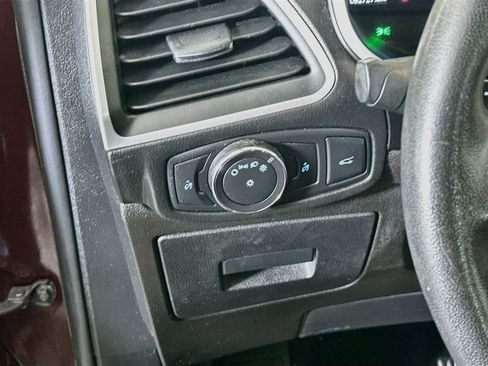 Used 2017 Ford Edge SEL w/ Equipment Group 201A FWD image 17