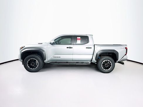 New 2025 Toyota Tacoma TRD Off-Road image 5