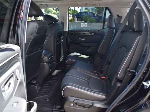 Used 2025 Honda Pilot Elite image 20