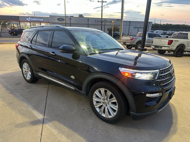 Used 2021 Ford Explorer King Ranch w/ Premium Technology Package RWD image 9