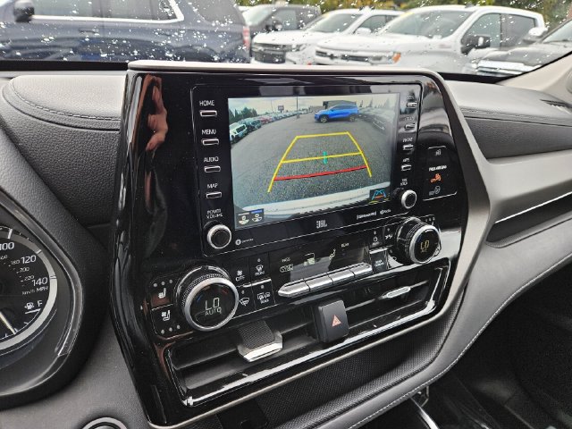 Used 2021 Toyota Highlander Limited AWD/4WD image 38