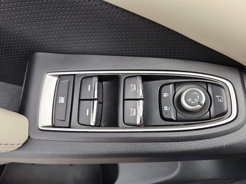 Used 2026 Subaru Ascent Limited w/ Popular Package #2 AWD/4WD image 10