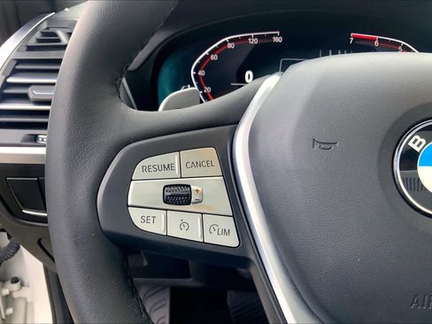 Used 2022 BMW X4 xDrive30i w/ Premium Package 2 image 22