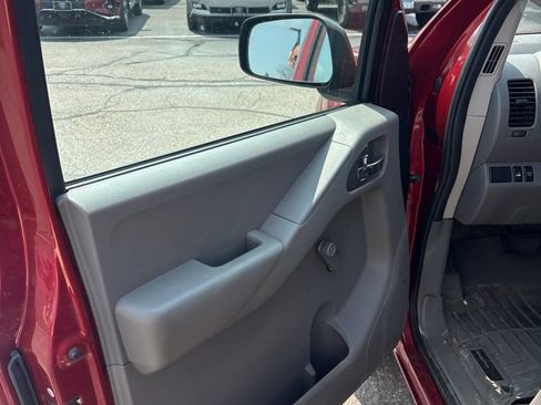 Used 2014 Nissan Frontier S AWD/4WD image 8