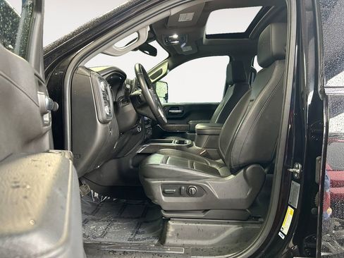 Used 2023 GMC Sierra 3500 Denali AWD/4WD image 16