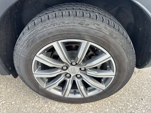 Used 2020 Cadillac XT4 Sport w/ Driver Awareness Package AWD/4WD image 15