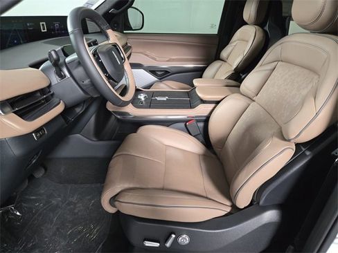 New 2025 Lincoln Navigator L Black Label image 13