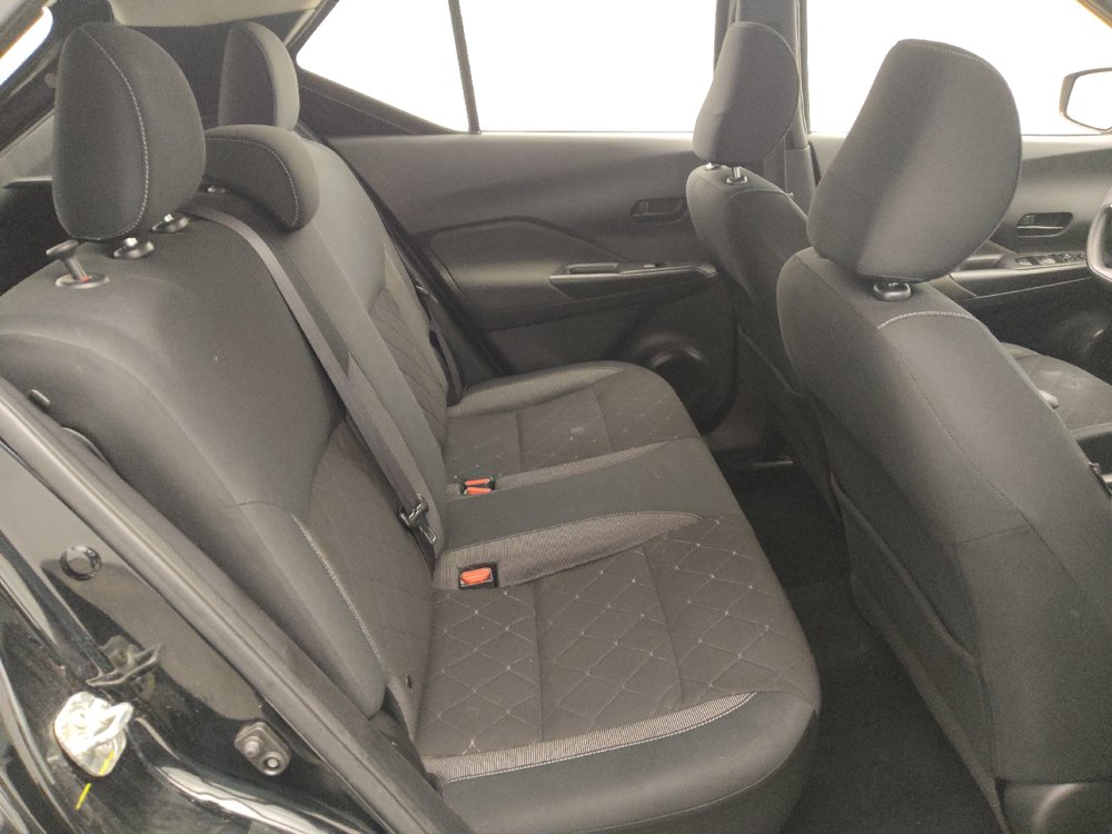Used 2019 Nissan Kicks S FWD image 19