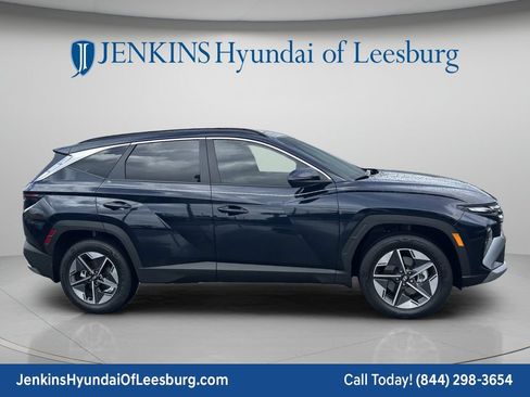 Certified 2025 Hyundai Tucson SEL AWD/4WD image 2