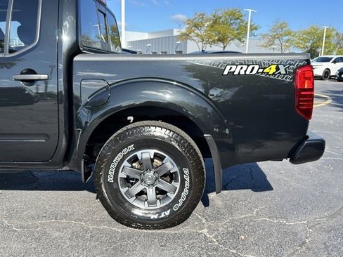 Certified 2020 Nissan Frontier PRO-4X w/ Pro-4x Utility Package image 12