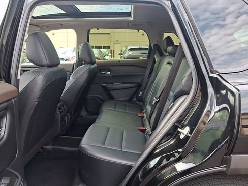 Used 2023 Nissan Rogue SV w/ SV Premium B Package AWD/4WD image 10