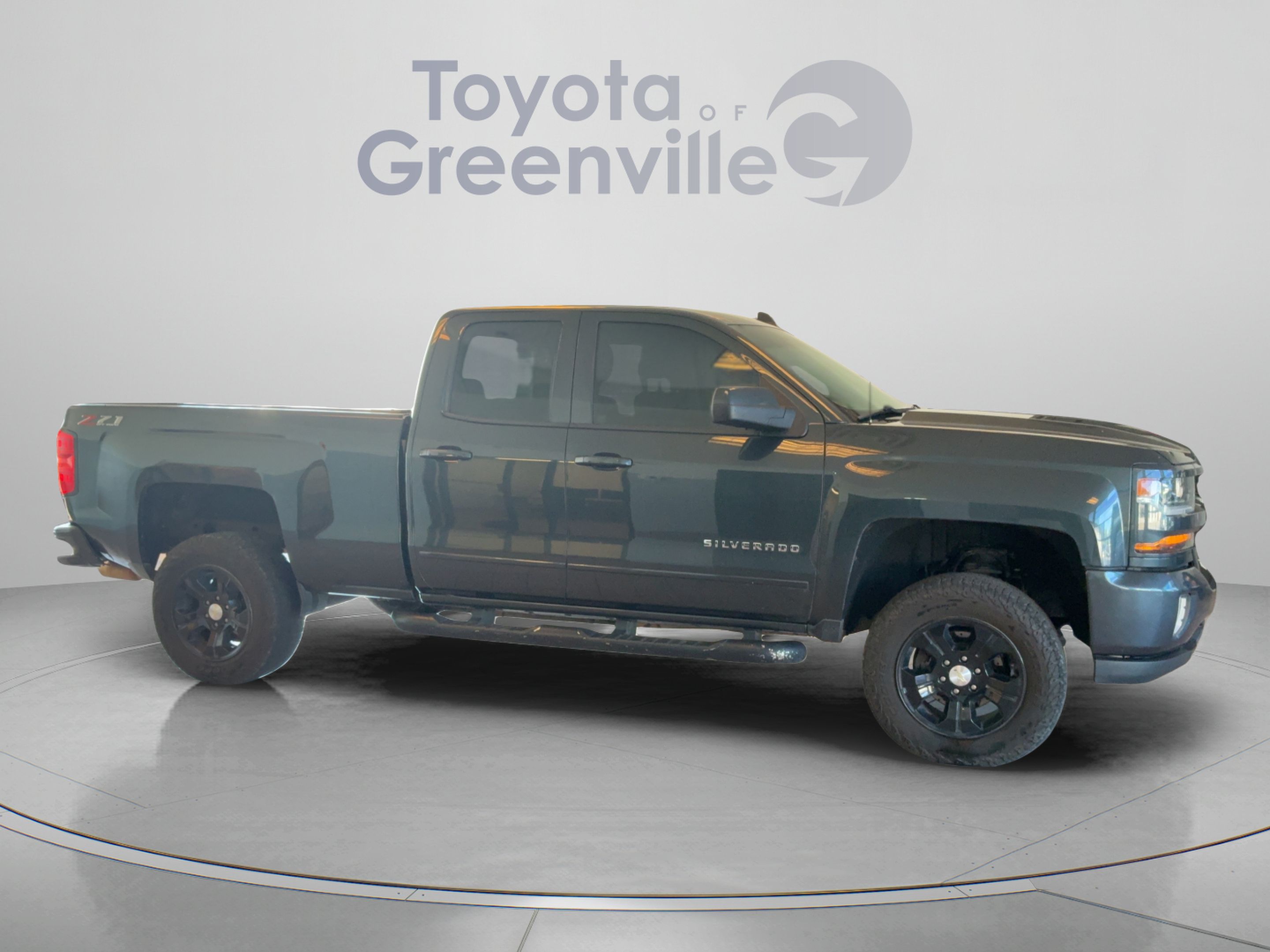 Used 2018 Chevrolet Silverado 1500 LT w/ All Star Edition AWD/4WD image 7