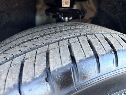 Used 2024 Hyundai Ioniq 5 SE image 32