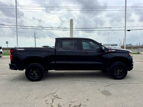 Used 2024 Chevrolet Silverado 1500 LT Trail Boss w/ Convenience Package II image 6