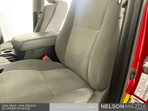 Used 2012 Toyota Tundra 4x4 CrewMax w/ SR5 Pkg image 25