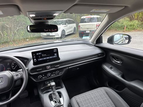 Used 2026 Honda HR-V LX image 36