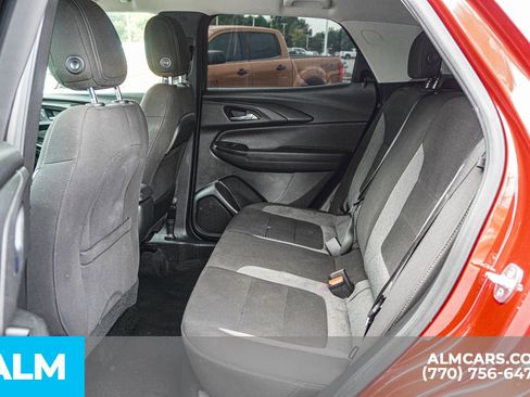 Used 2021 Chevrolet TrailBlazer LT w/ Convenience Package image 23