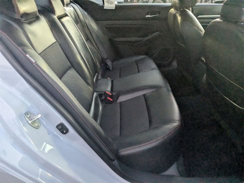 Used 2025 Nissan Altima 2.5 SR image 28