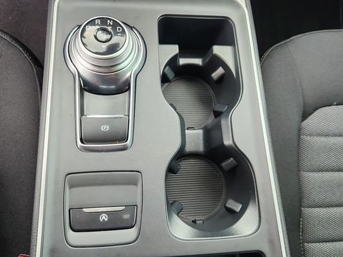 Used 2024 Ford Edge SE w/ Black Appearance Package image 19